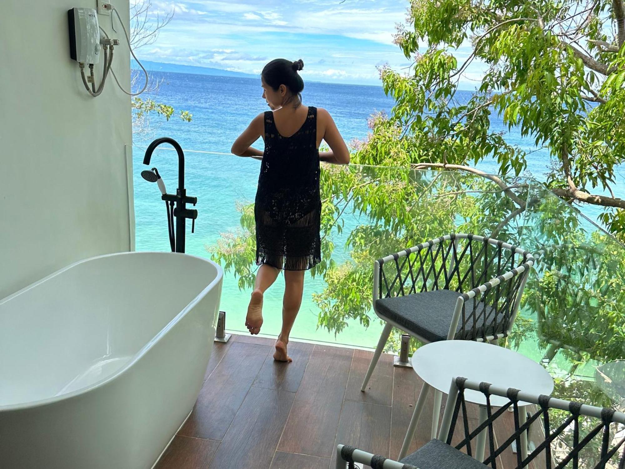 The French Villa-Santander Cebu Екстер'єр фото