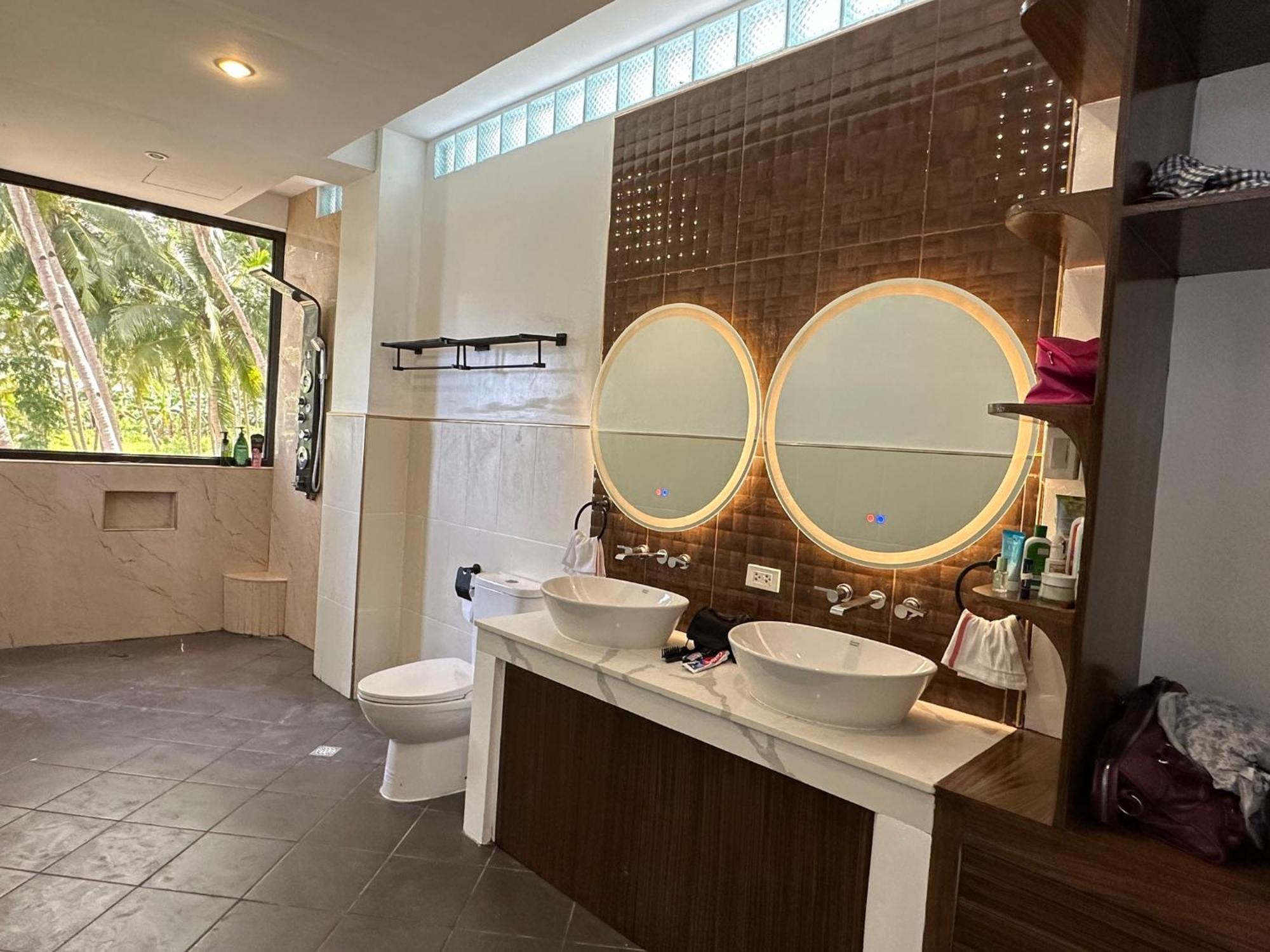 The French Villa-Santander Cebu Екстер'єр фото