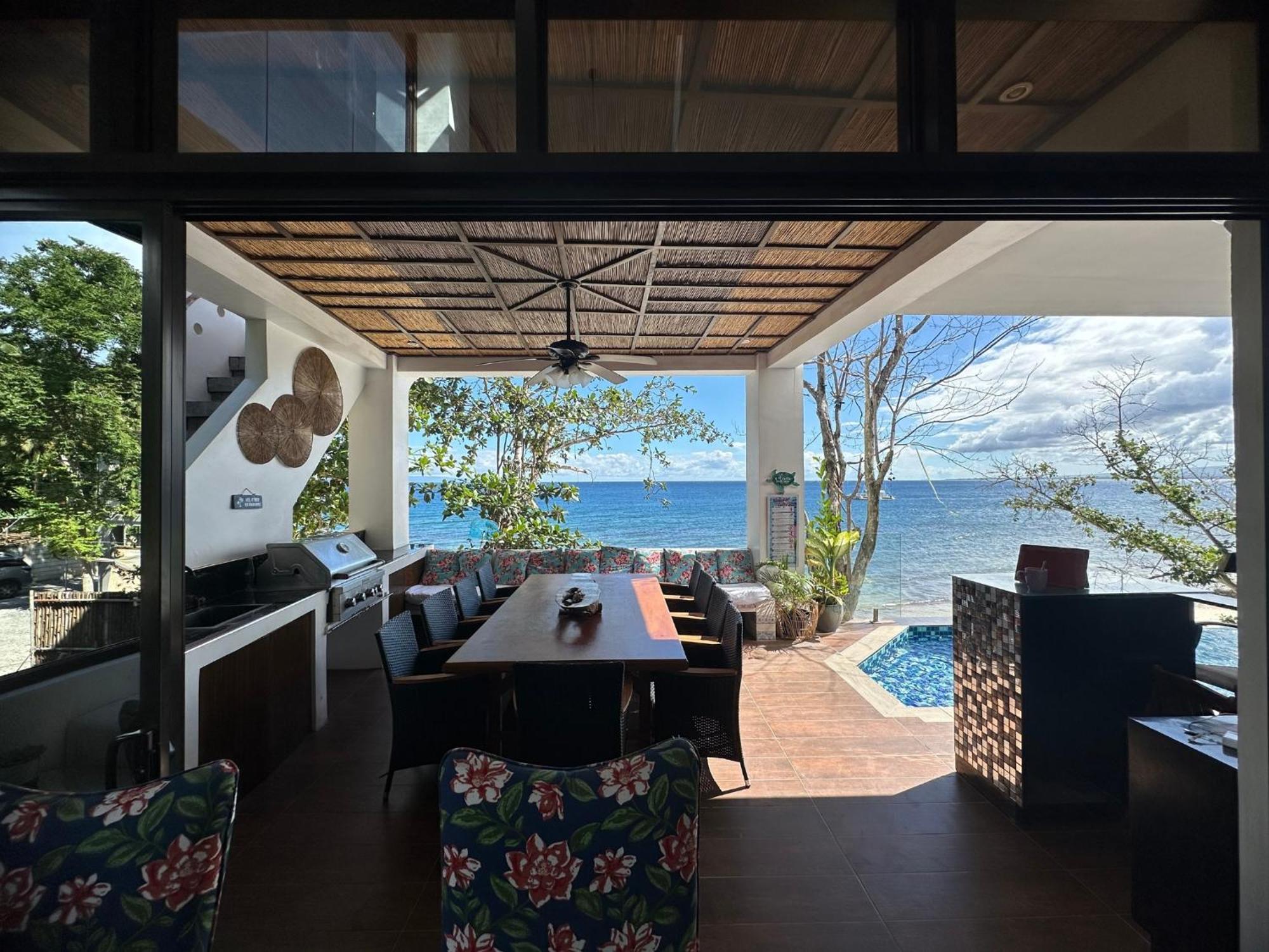 The French Villa-Santander Cebu Екстер'єр фото